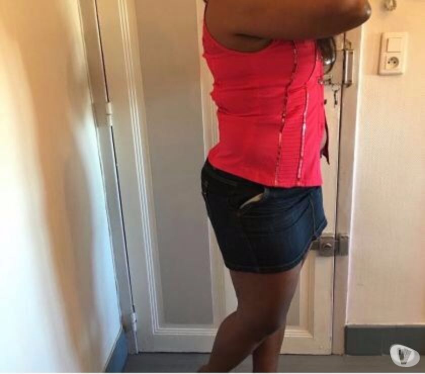 Jolie dame black pour massage authentique